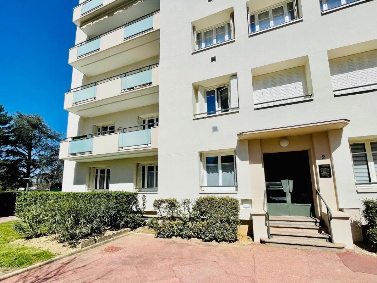 Magnifique Studio Independant Au Rez-De-Chaussee Tassin-la-Demi-Lune Exterior foto